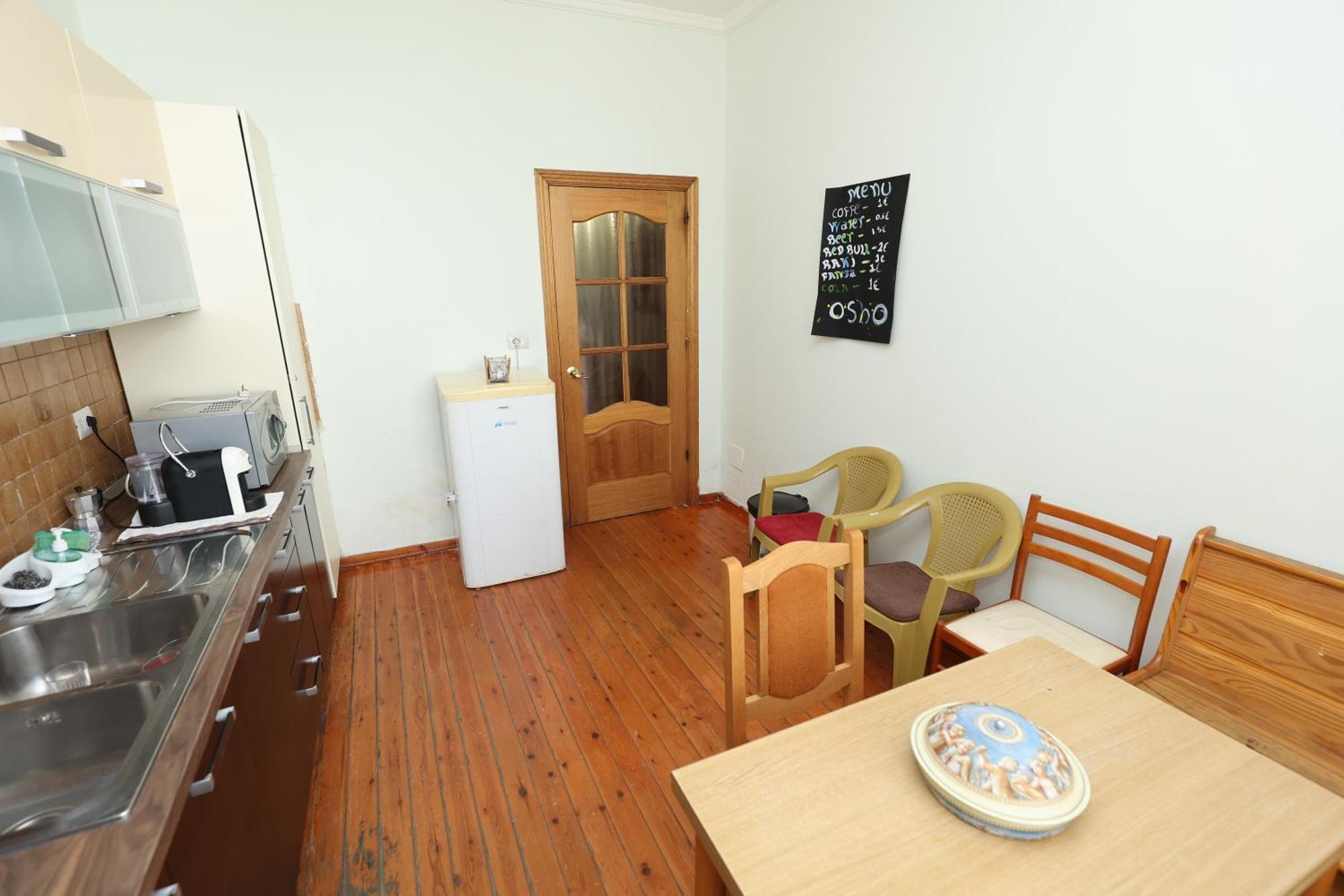 Osho Hostal Tirana