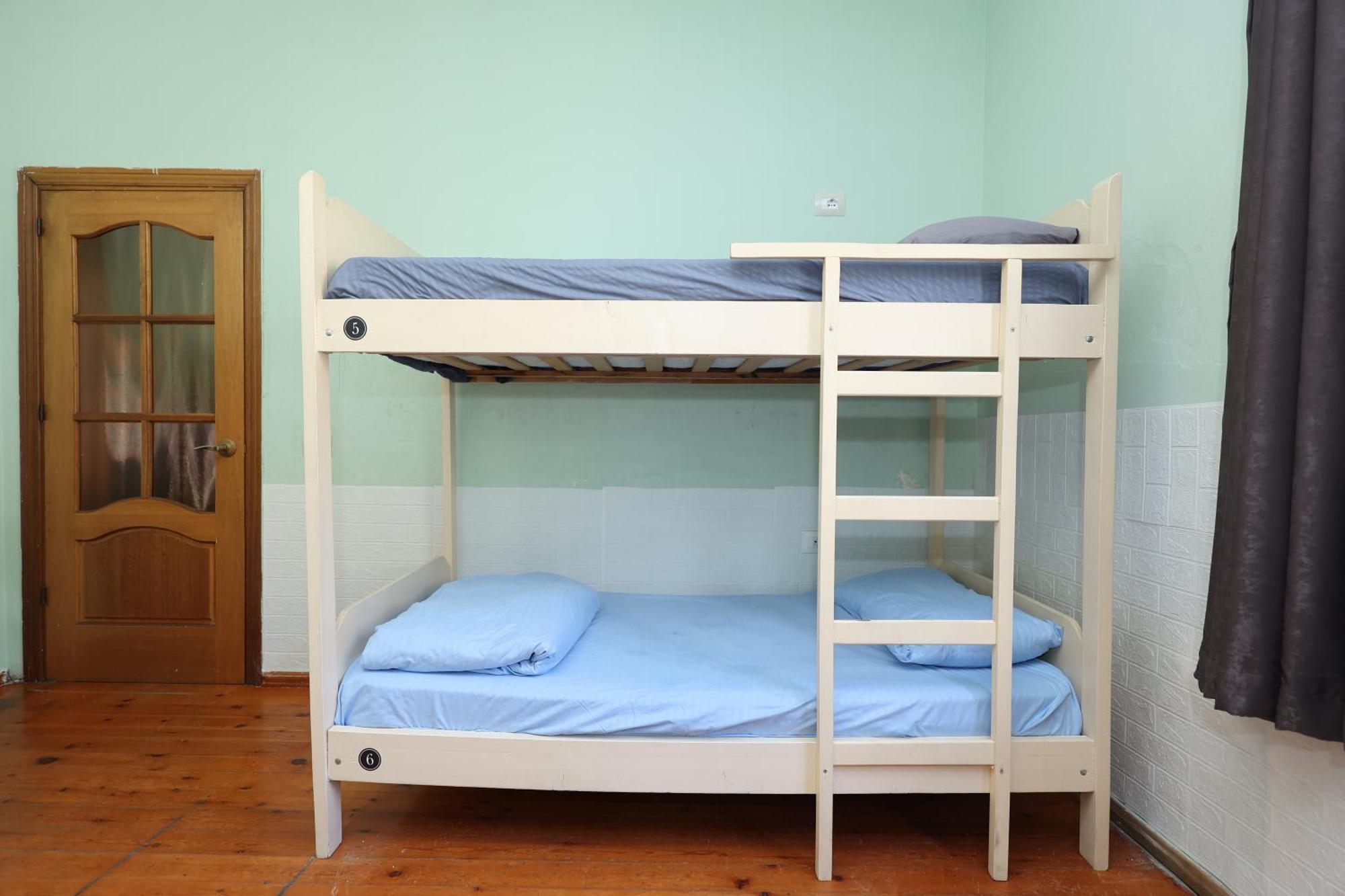 Osho Hostal *